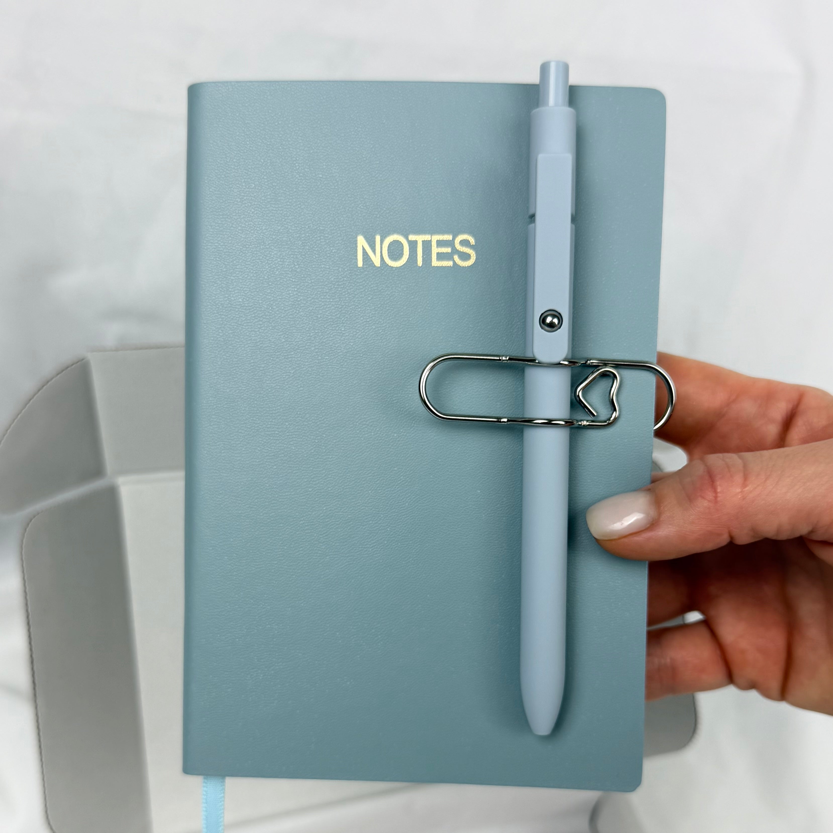 📘 Sky Mist Box Premium