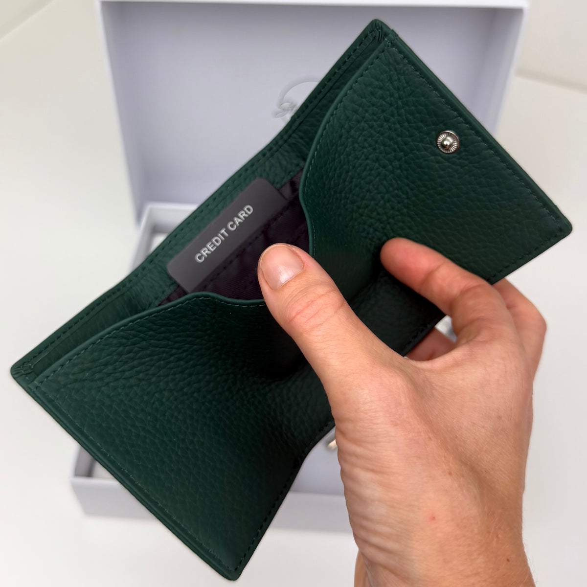 Emerald. Beautifully Yours Box