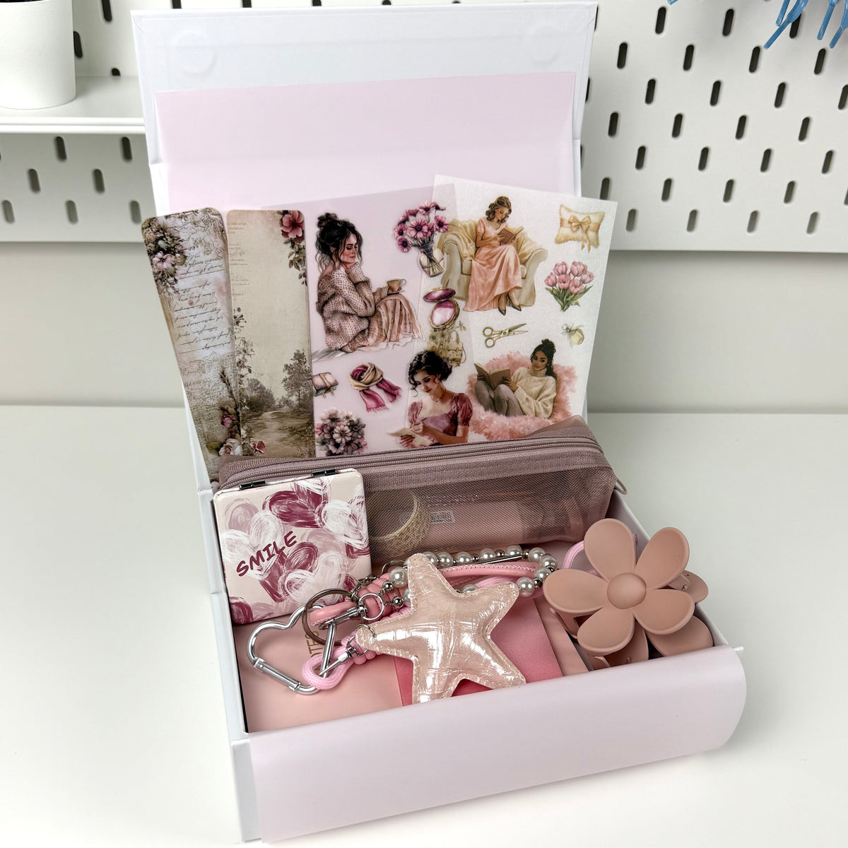 🌸 Soft Blush Box Premium