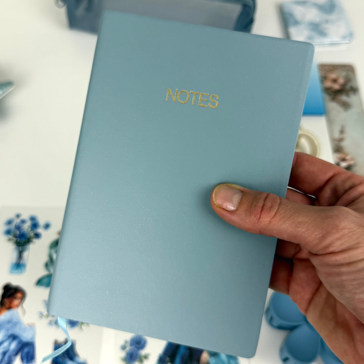 📘 Sky Mist Box Premium