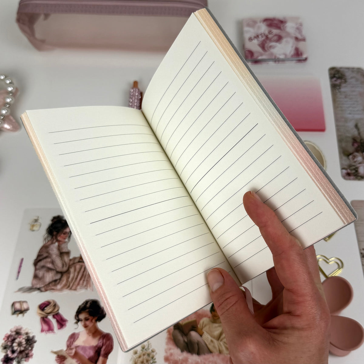 🌸 Soft Blush Box Premium